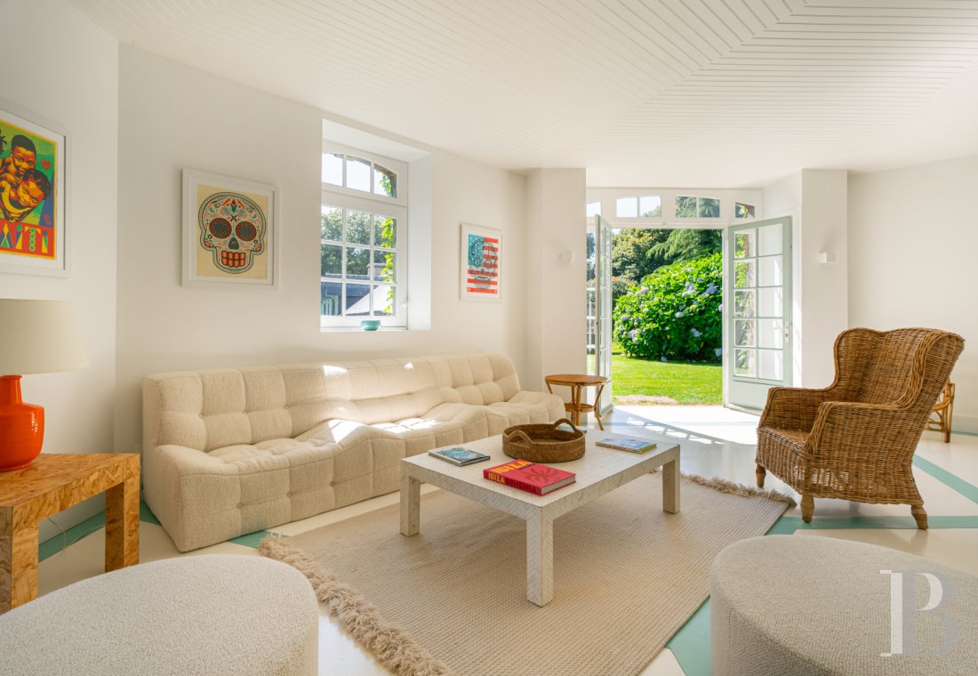 À Arradon, dans le golfe du Morbihan, une île privée de douze hectares et ses deux maisons - photo  n°44